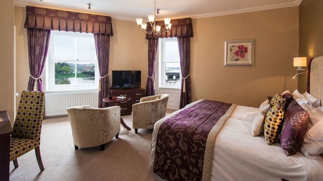 Deluxe Double or Twin Room, River View