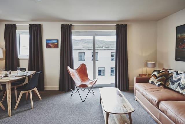 1 Bedroom Apartment