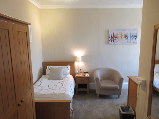 Standard Twin Room