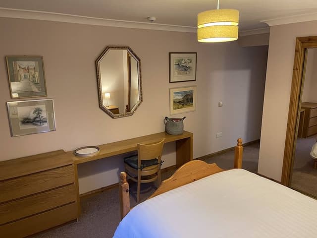 Comfort Cottage, Accessible, Ensuite (Two stories)