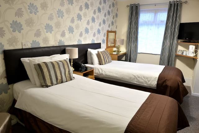 Standard Twin Room, Ensuite