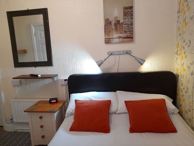 Double Room Single Use, Ensuite