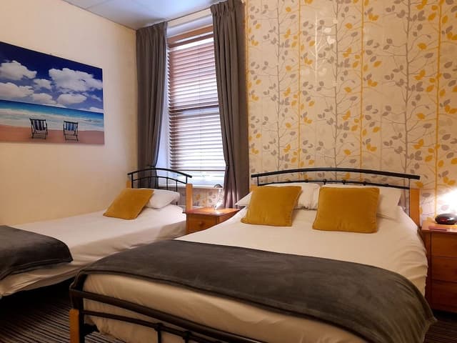 Triple Room, Ensuite