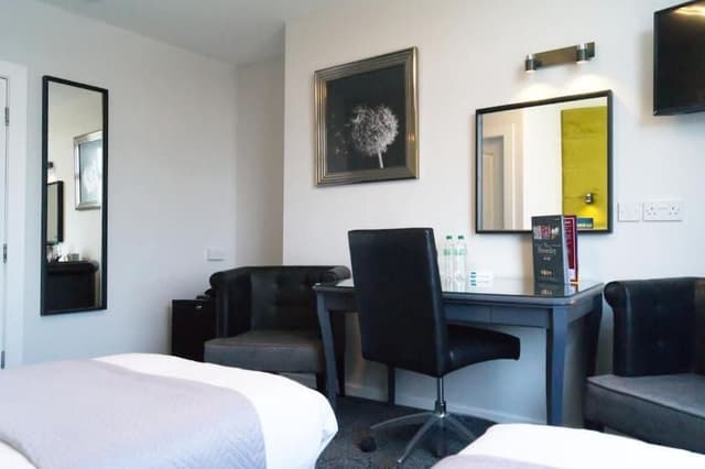 Deluxe Twin Room