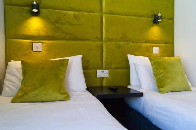 Deluxe Twin Room