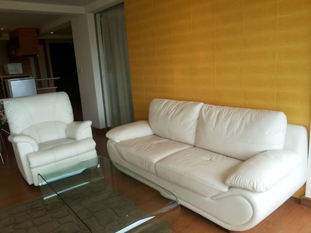 1 Bedroom Apartment, Lake View