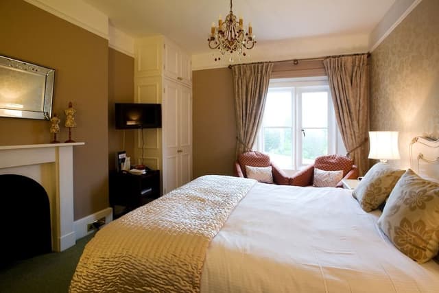 Classic Double Room