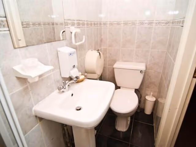 Twin Room, Ensuite