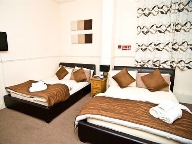 Suite, Ensuite (4 Persons)