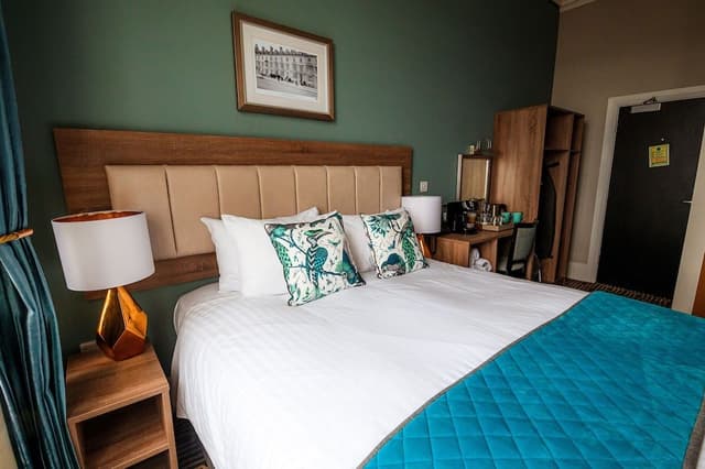 Classic Double or Twin Room, 1 King Bed, Sea View, Sea Facing