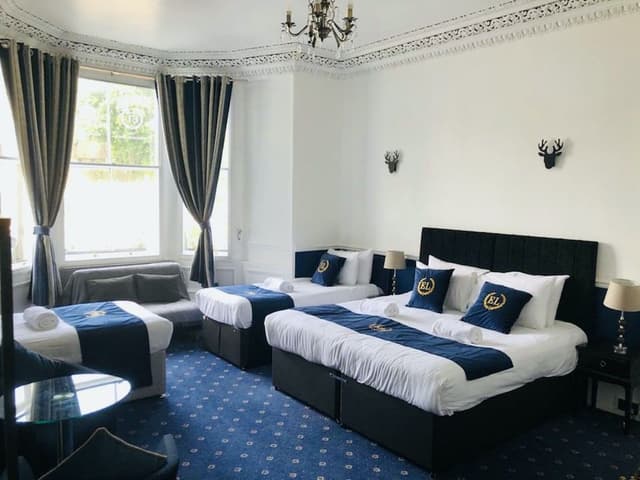 Deluxe Quadruple Room