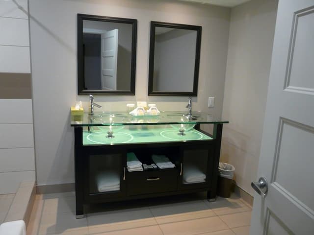 Family Room, Balcony