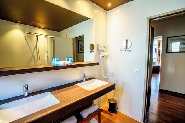 Deluxe Double Room, Balcony, Lake View