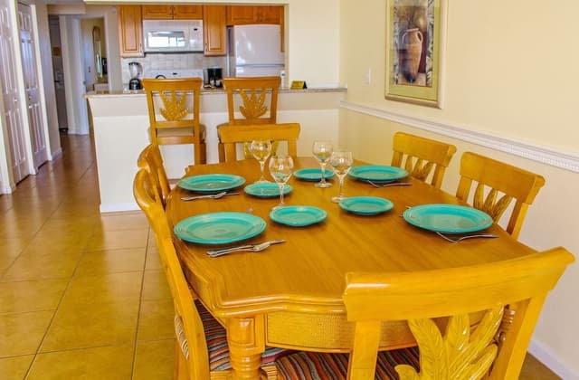 Condo, 2 Bedrooms