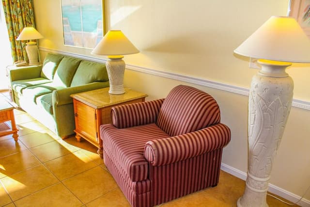 Condo, 2 Bedrooms