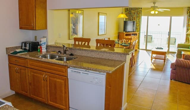 Condo, 2 Bedrooms