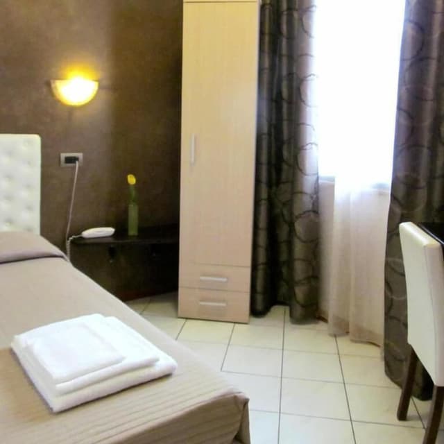 Classic Single Room