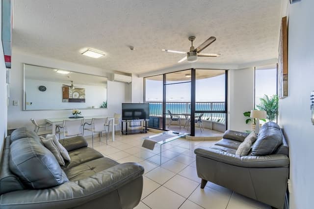 One-Bedroom Apartment with Ocean View Standard (Higher Floor)