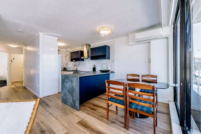 Two-Bedroom Apartment with Ocean View Deluxe