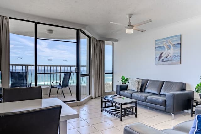 One-Bedroom Apartment with Ocean View Standard (Higher Floor)
