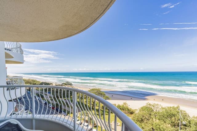 One-Bedroom Apartment with Ocean View Standard (Higher Floor)