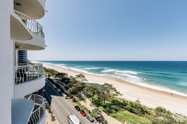 One-Bedroom Apartment with Ocean View Standard (Higher Floor)