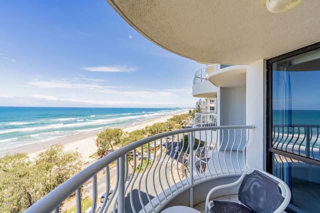 One-Bedroom Apartment with Ocean View Standard (Higher Floor)