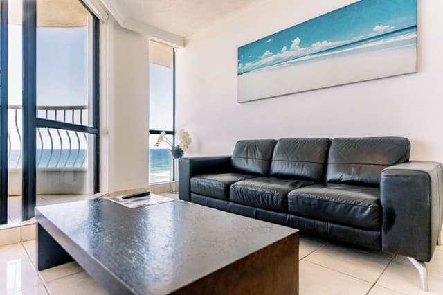 One-Bedroom Apartment with Ocean View Standard (Higher Floor)