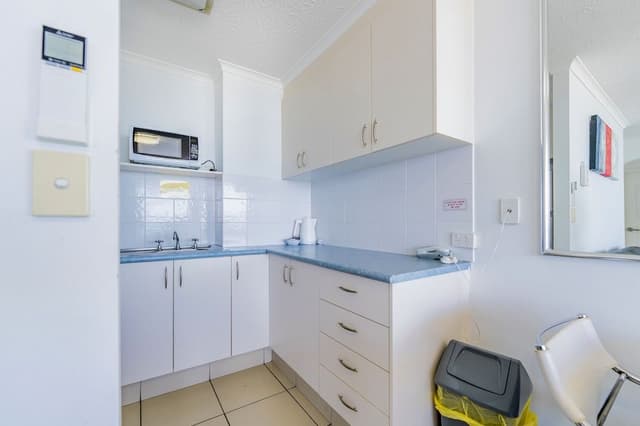 One-Bedroom Apartment with Ocean View Standard (Higher Floor)