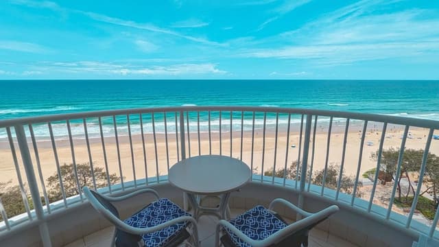 One-Bedroom Apartment with Ocean View Standard (Higher Floor)