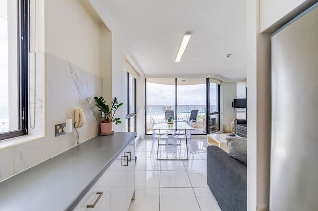 One-Bedroom Apartment with Ocean View Deluxe