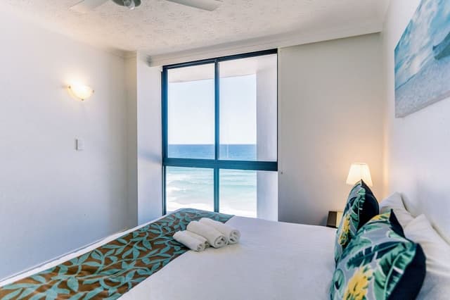 One-Bedroom Apartment with Ocean View Standard (Higher Floor)