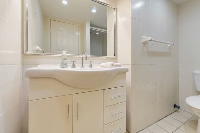 One-Bedroom Apartment with Ocean View Standard (Higher Floor)