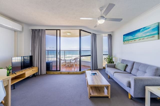 One-Bedroom Apartment with Ocean View Standard (Higher Floor)