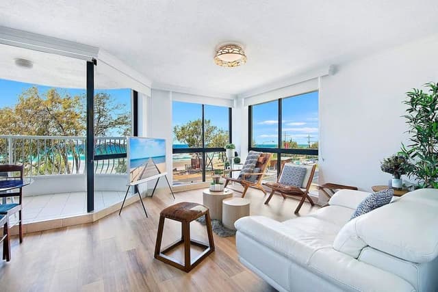 Two-Bedroom Apartment with Ocean View Deluxe