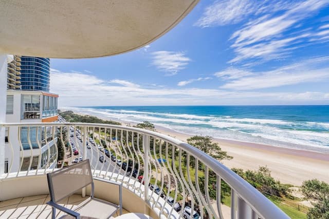 One-Bedroom Apartment with Ocean View Standard (Higher Floor)