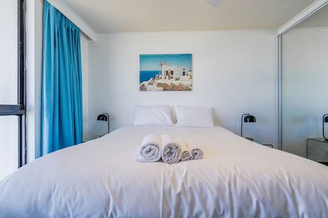 One-Bedroom Apartment with Ocean View Standard (Higher Floor)