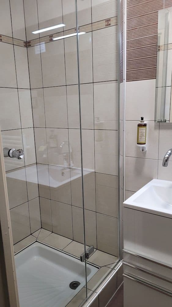 Basic Double Room