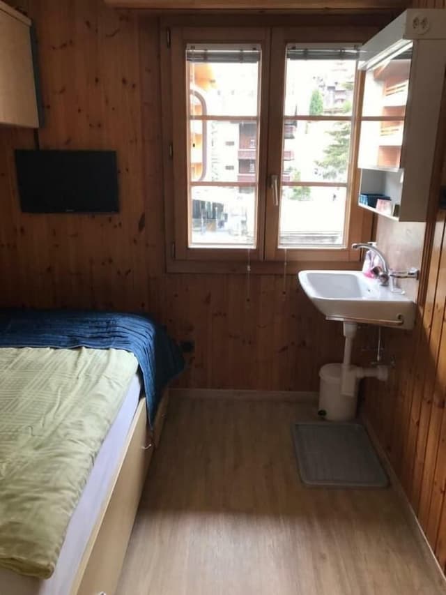 Economy Single Room with Shared Bathroom