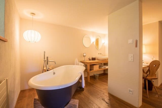 Suite (Maiensaess Stube)