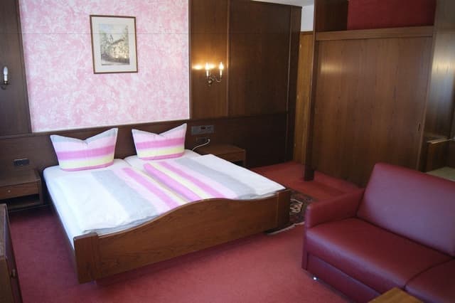 Triple Room (with extra bed)