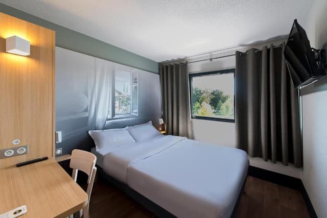 Double Room (1 - 2 Adults)
