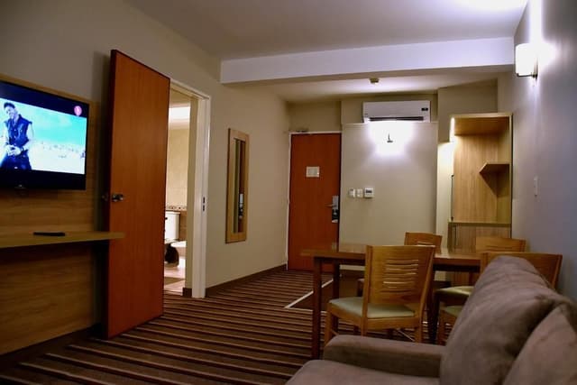 One-Bedroom Suite