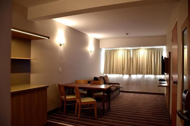 One-Bedroom Suite