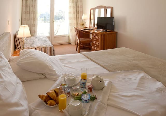Triple Room, Balcony