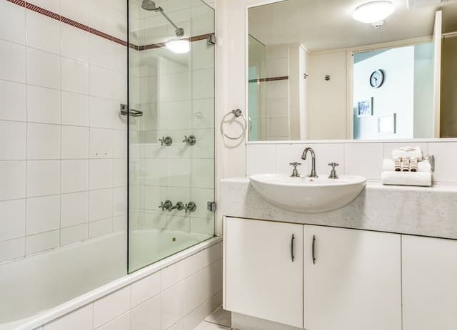 1 Bedroom Marina View Apartment