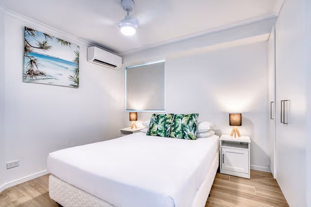 3 Bedroom Marina View Deluxe Rooftop Apartment