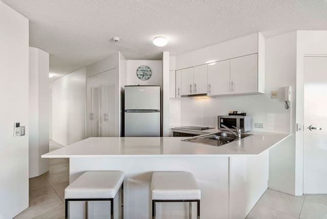 3 Bedroom Marina View Apartment