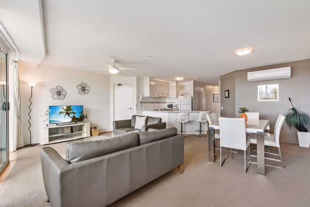 3 Bedroom Marina View Apartment
