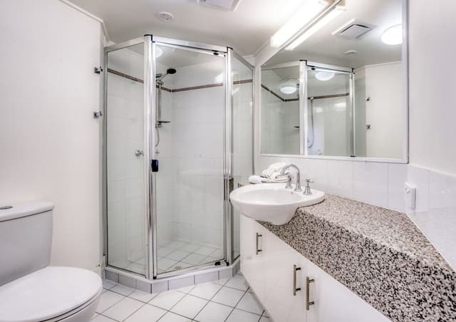 1 Bedroom Marina View Apartment